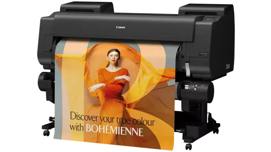 Traceur Canon imagePROGRAF GP-4600S 44 pouces imprimant une affiche couleur