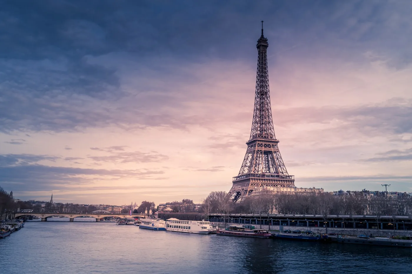 Paris, desservie depuis Orléans en moins de deux heures